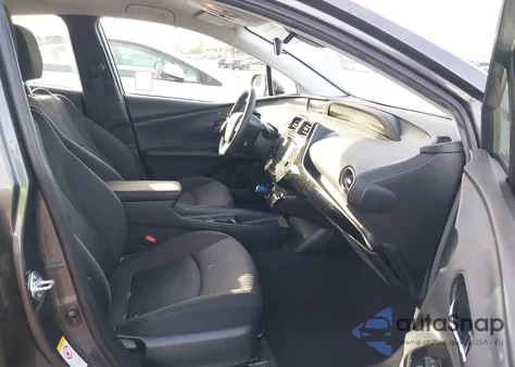 2018 Toyota Prius Two из США, поврежденный, VIN JTDKBRFU7J3590022